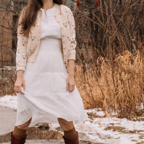 Rebellion Dresses & Skirts - Beautiful boho feminine Rebellion white Midi Dress, short sleeve, size S